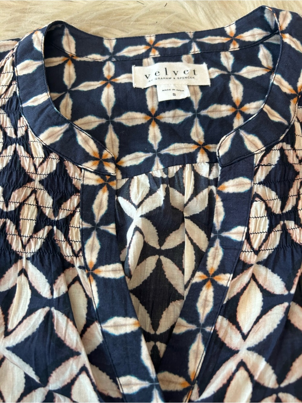 ANTHROPOLOGIE VELVET BY GRAHAM & SPENCER ‘Haddon’ Blouse - Picture 6 of 13